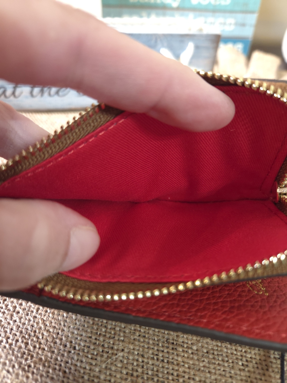 NWT Dooney & Bourke Red Pebble Leather Slim Wallet - Picture 5 of 6